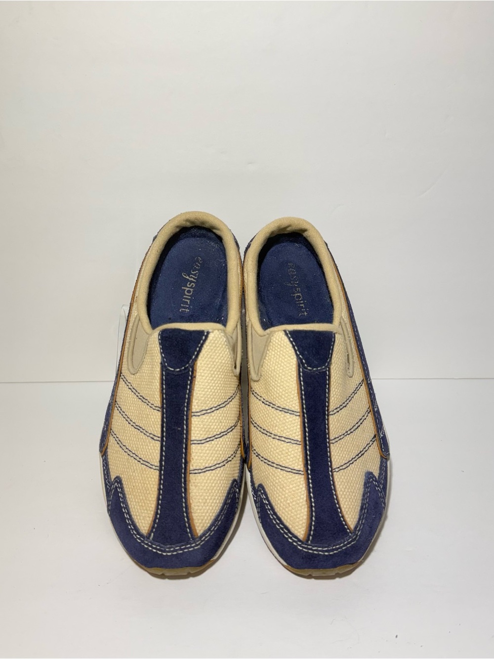😍Easy Spirit Slip-On Casual Women’s Shoes in Navy and Beige size 6